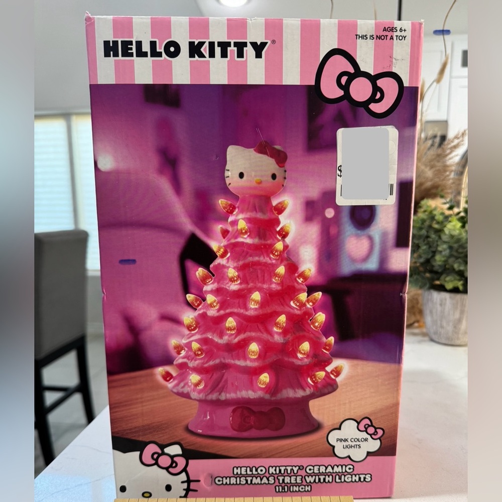Hello Kitty Ceramic Tree